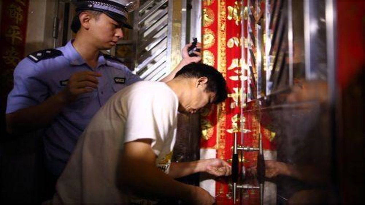 湖州请开锁师傅开了锁后，师傅为什么一般都不进门，就算主人请也不进去？